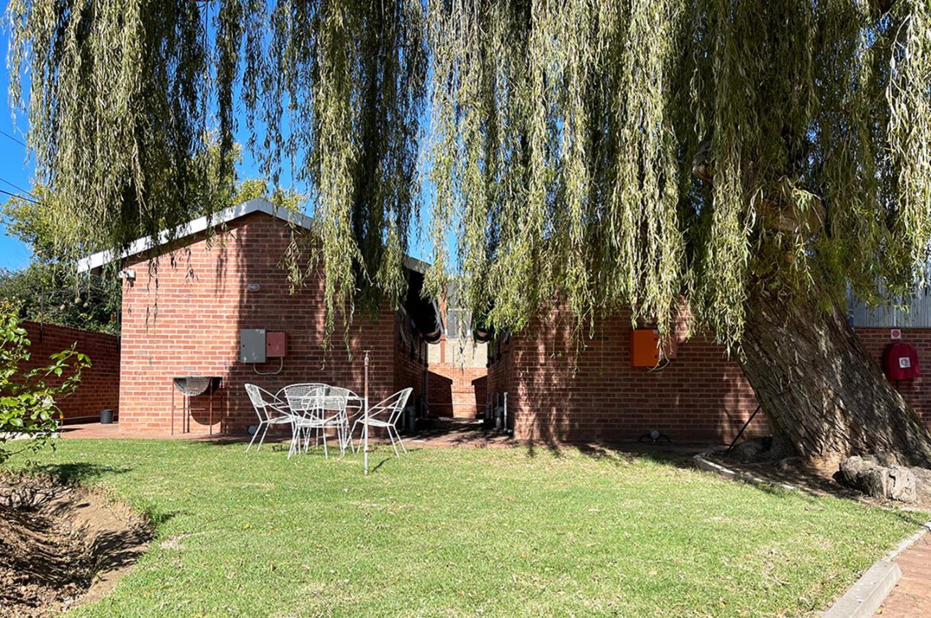 Village Lodge Harrismith Eksteriør billede